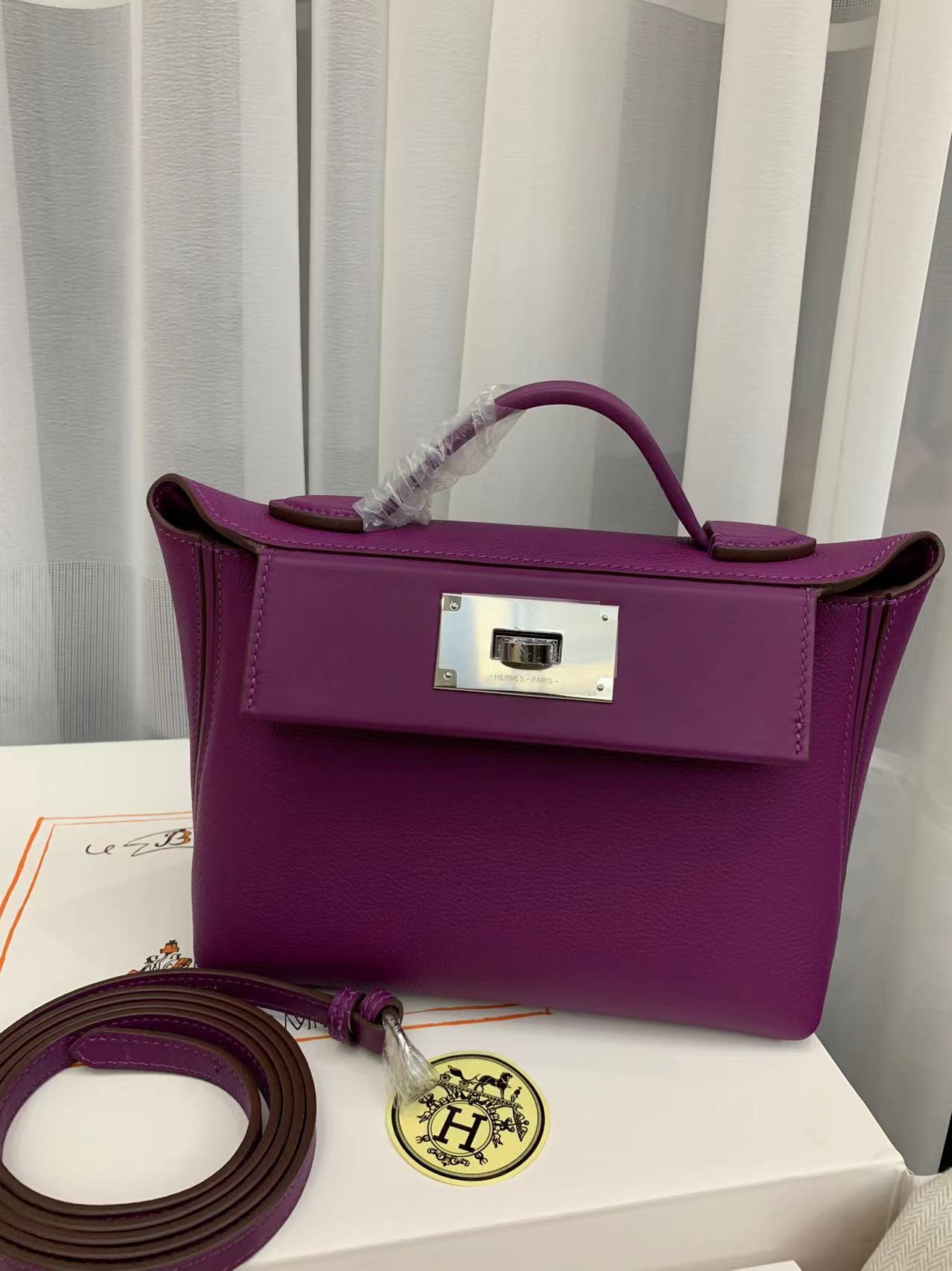 Hermes Kelly Mini 2424 21cm Handbag in Purple Clemence Leather 